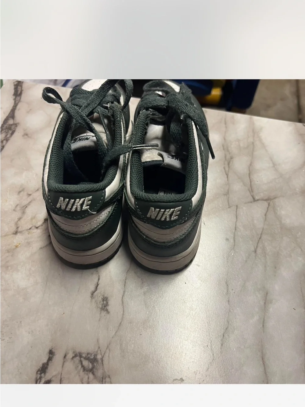 Nike Kids Low-Top Sneakers in Forest Green and White size 1Y
